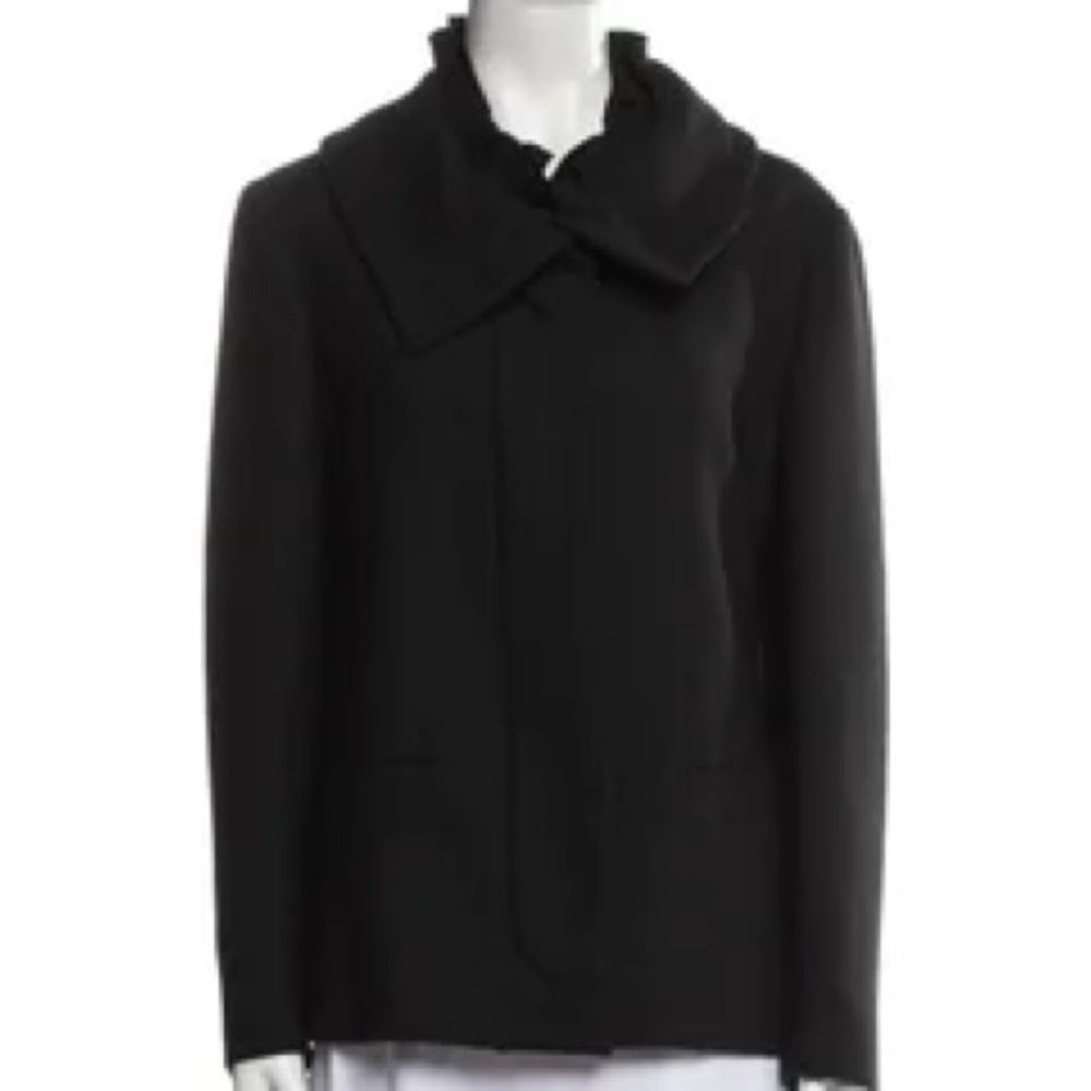 SOLD. PRADA
Vintage 2008 Jacket
Size: L | US10, IT46